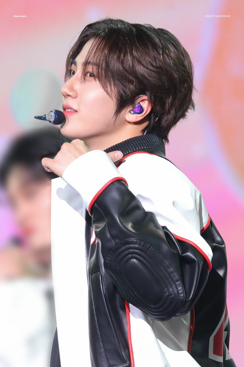 240112 셰어링앤투게더콘서트

생일 축하해요... 💙 #청춘을_가득_담을_원진이의_스물다섯 #OurWonJinDay

#원진 #함원진 #WONJIN #ウォンジン #CRAVITY #크래비티