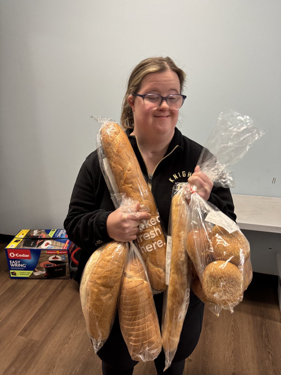 We’re at our Britt’s Bunch office today, helping downstairs while these two amazing ladies are here supporting moms and kids through the Healthy Start program. ❤️ Britt is delivering clothing and goodies to kids and helping hand out food. Poverty and food insecurity is real.
