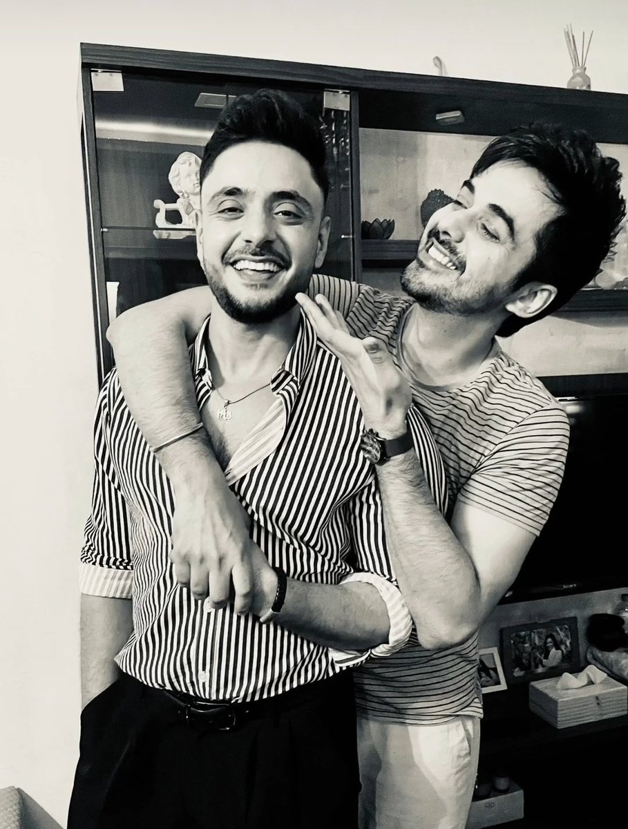 realadmirer3's tweet image. Someone please cast them as buddies again 🥹❤️
#Viaan #Ehsan
#KathaAnkahee