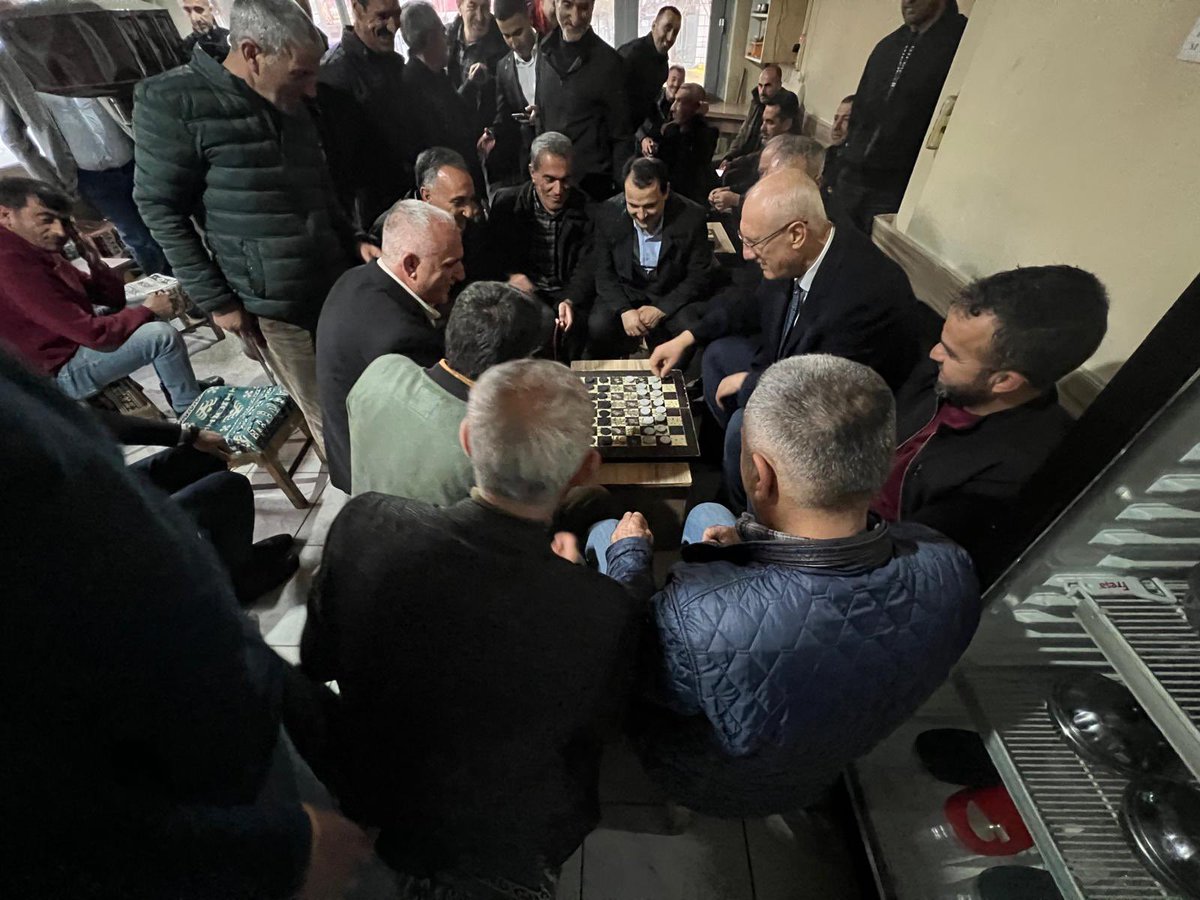 FeyziBerdibek1's tweet photo. 📍Genç

“Dama Genç’te oynanır” dediler. 

Sonuç, kazanan kardeşlik oldu… https://t.co/C9VHLEomry