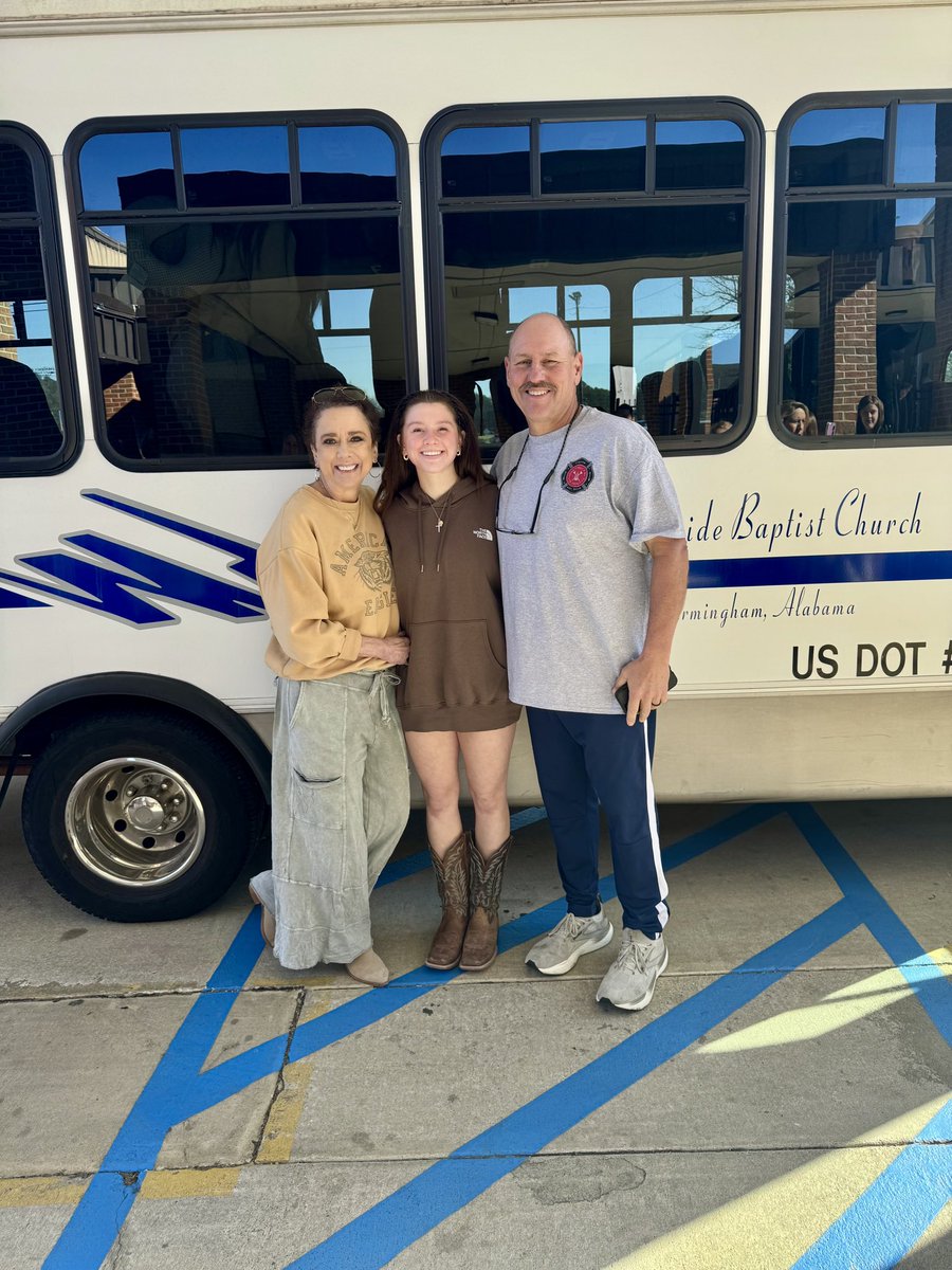 FaithCofer08's tweet image. So excited to be spending the next 8 days in Albuquerque, New Mexico serving others and spreading the love of Jesus!! @lcofer @WRCofer
#lakesidebaptistchurch