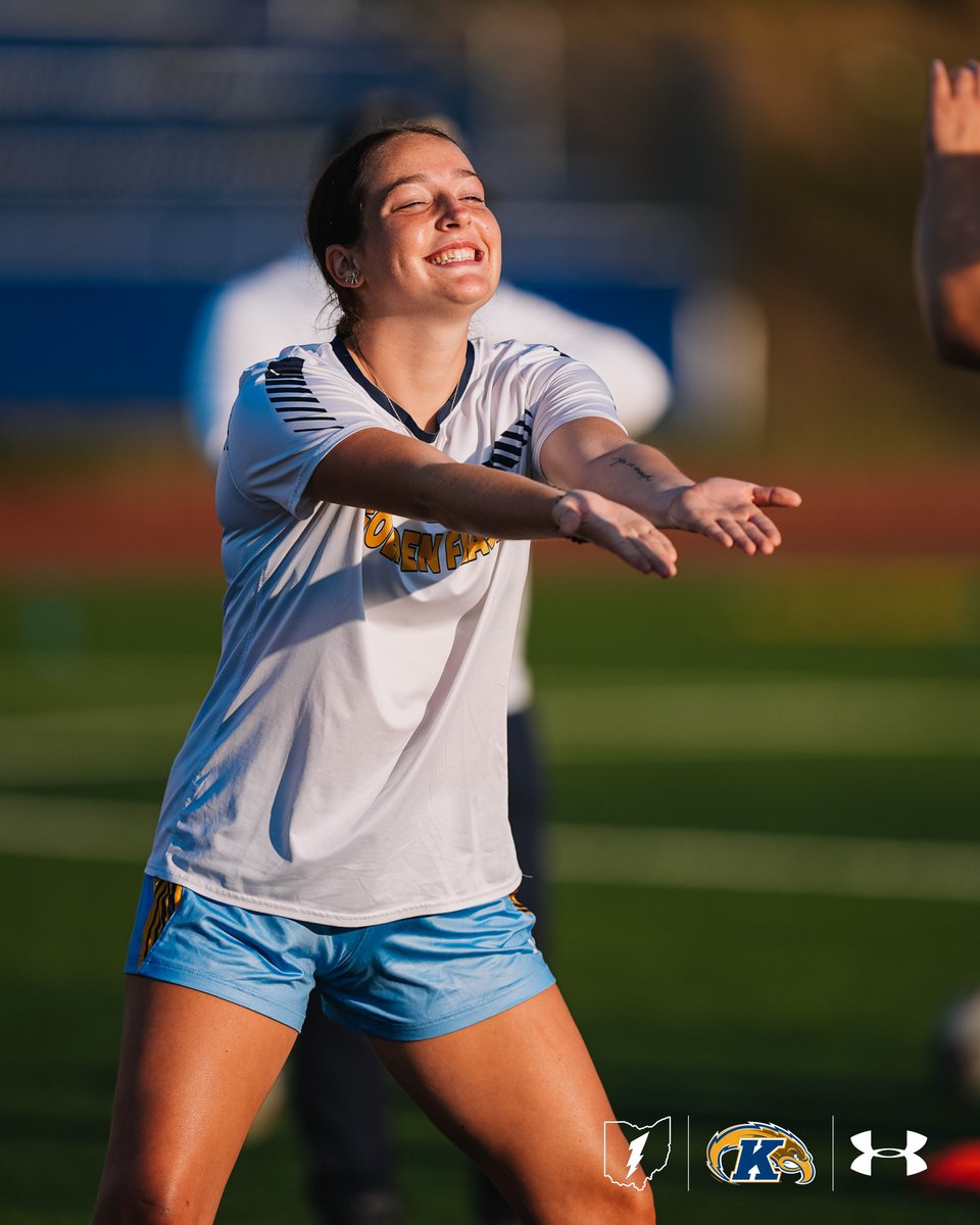 Join us in wishing junior defender, Abby Breitschuh, a Happy Birthday!🎂🎉

We hope you have a GREAT day Abby!🥳🎈

#GoFlashes⚡️
