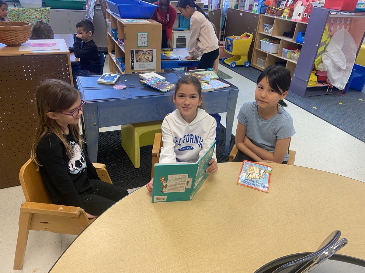 Mrs. Duffer tweet media