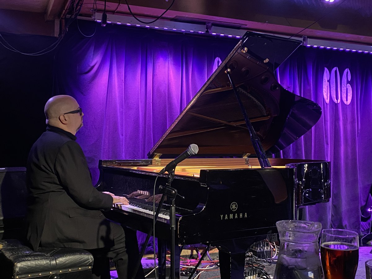 Francesco Ragni (@francescoragni) on Twitter photo Ethan Iverson (<a href="/ethan_iverson/">Ethan Iverson</a>) shines on piano solo at <a href="/606club/">The 606 Club</a> with a captivating cinematic program #IntoTheDark.
My review.
ukjazznews.com/ethan-iverson-… Ethan Iverson (<a href="/ethan_iverson/">Ethan Iverson</a>) shines on piano solo at <a href="/606club/">The 606 Club</a> with a captivating cinematic program #IntoTheDark.
My review.
ukjazznews.com/ethan-iverson-…