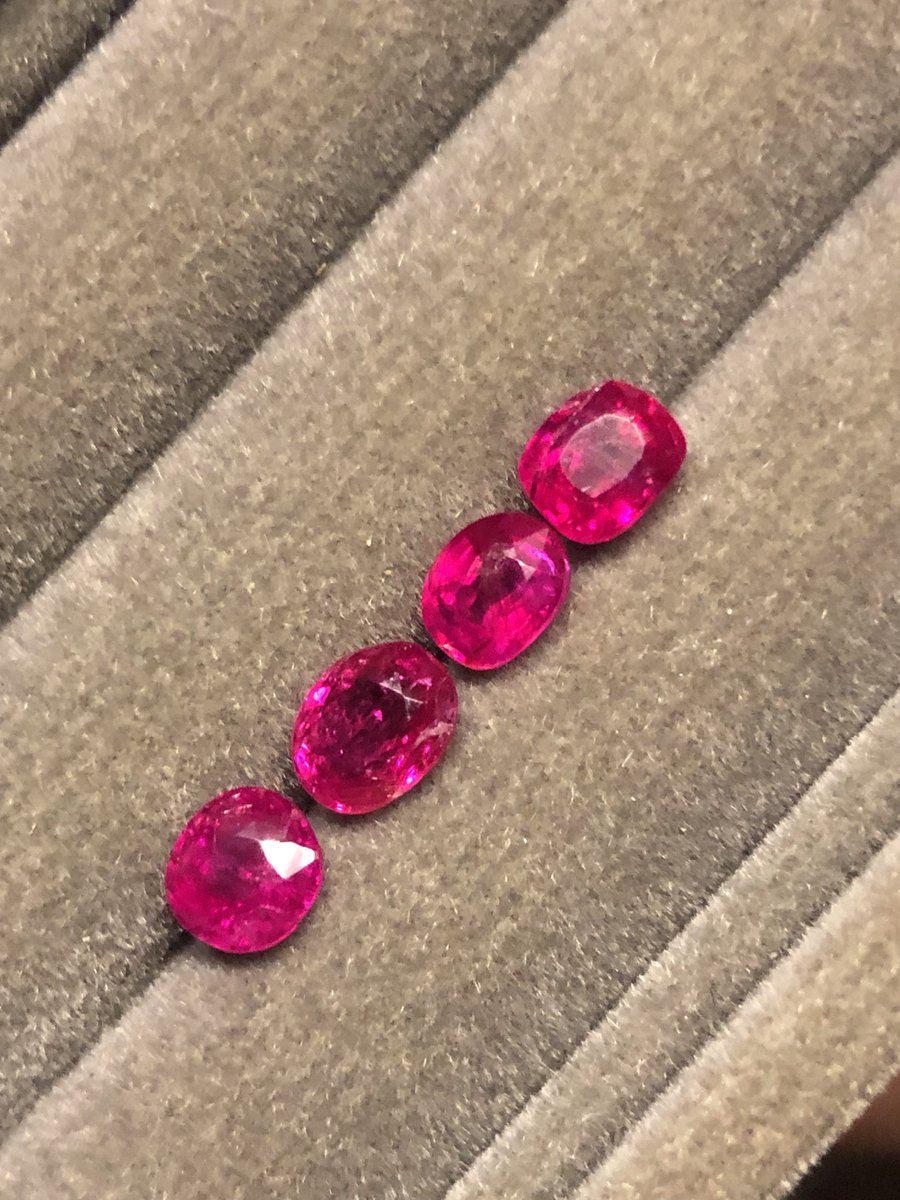 WeLoveGems's tweet photo. 4 pieces of nice #natural #burmese #Myanmar #Mogok #gems #gemstones 4U.

👌4pcs = 2.5cts.
👌including Certificate.

❤️ WhatsApp ~ (+959426939534) 

#jewelry #Jewellery https://t.co/XRzH0RJoQP
