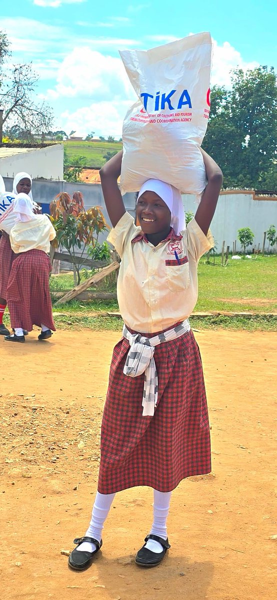 TiKA in Uganda tweet media