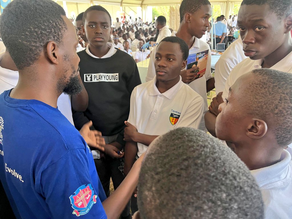 ucu_ComputEng's tweet photo. Inspiring the Next Generation at Namilyango College! 

Today, we had the privilege of attending the Career Awareness Exhibition at Namilyango College,@Ngo_College1902 guided by the theme: "Informed Career Paths, a Key to a Fulfilling Future." It was an incredible opportunity to engage with passionate students eager to explore future career paths in robotics, cybersecurity, information technology, entrepreneurship, and more.

We shared insights into various programs under the Department of Computing and Technology and guided students in aligning their ambitions with the rapidly evolving tech industry. 

A big thank you to Namilyango College for the warm welcome and to the students for their active participation. We look forward to more interactions that shape the future of tech and education!

#CareerAwareness #TechEducation #FutureInnovators #NamilyangoCollege #UCUComputing #InformedCareerPaths