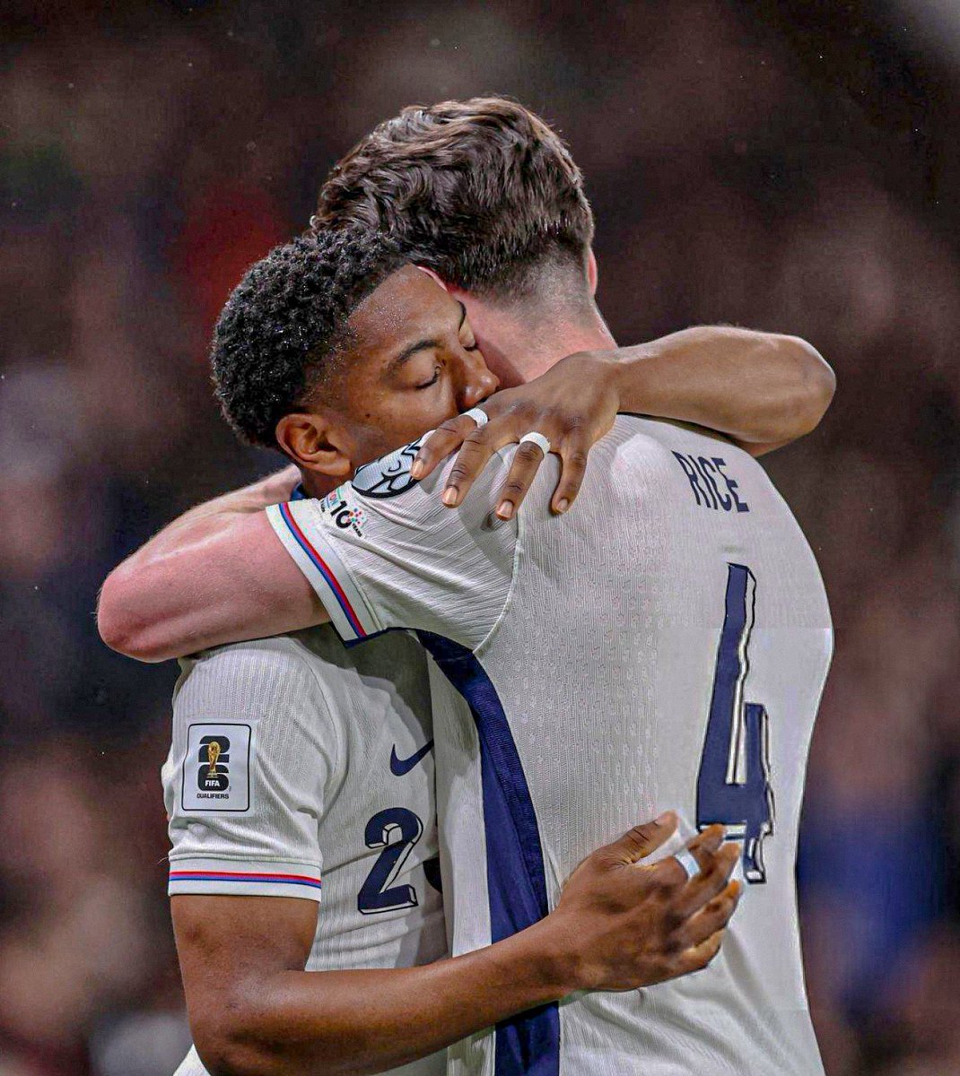 Declan Rice with Myles Lewis-Skelly after the 18-year-old scored on his international debut for England tonight.

Arsenal family. ❤️