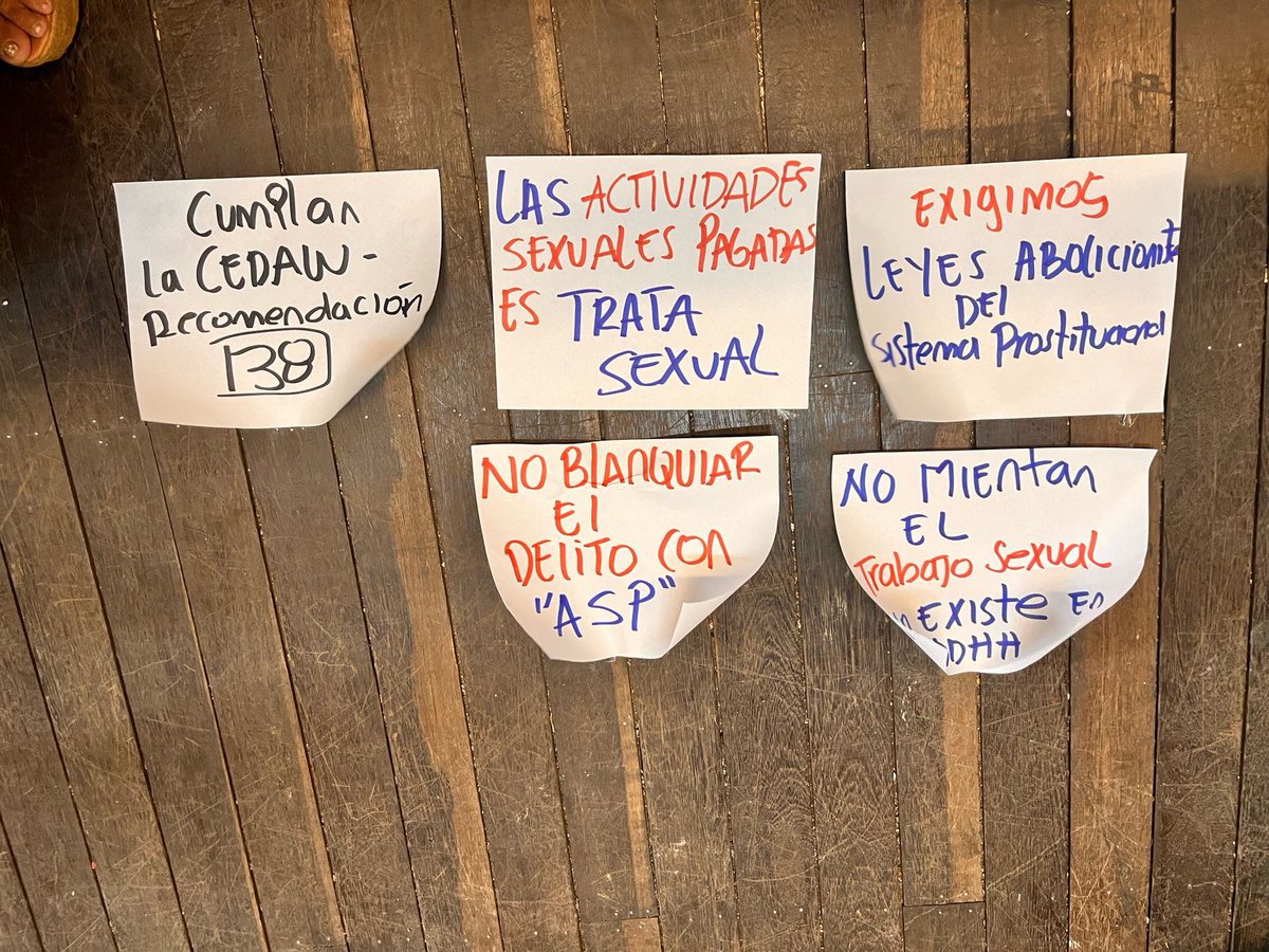 C_Mujer_DyM's tweet photo. Hoy 21/03/25 el @MinIgualdad_Col hizo una mesa de trabajo para presentar las estrategias de las “ASP” en #CÚCUTA con @AlcaldiaCucuta y las mujeres víctimas de la #TrataSexual, asistieron para exigir acciones frente a la Tragedia humanitaria que lleva años dañando vidas.#SOSTRATA https://t.co/gk7q9w0U9B