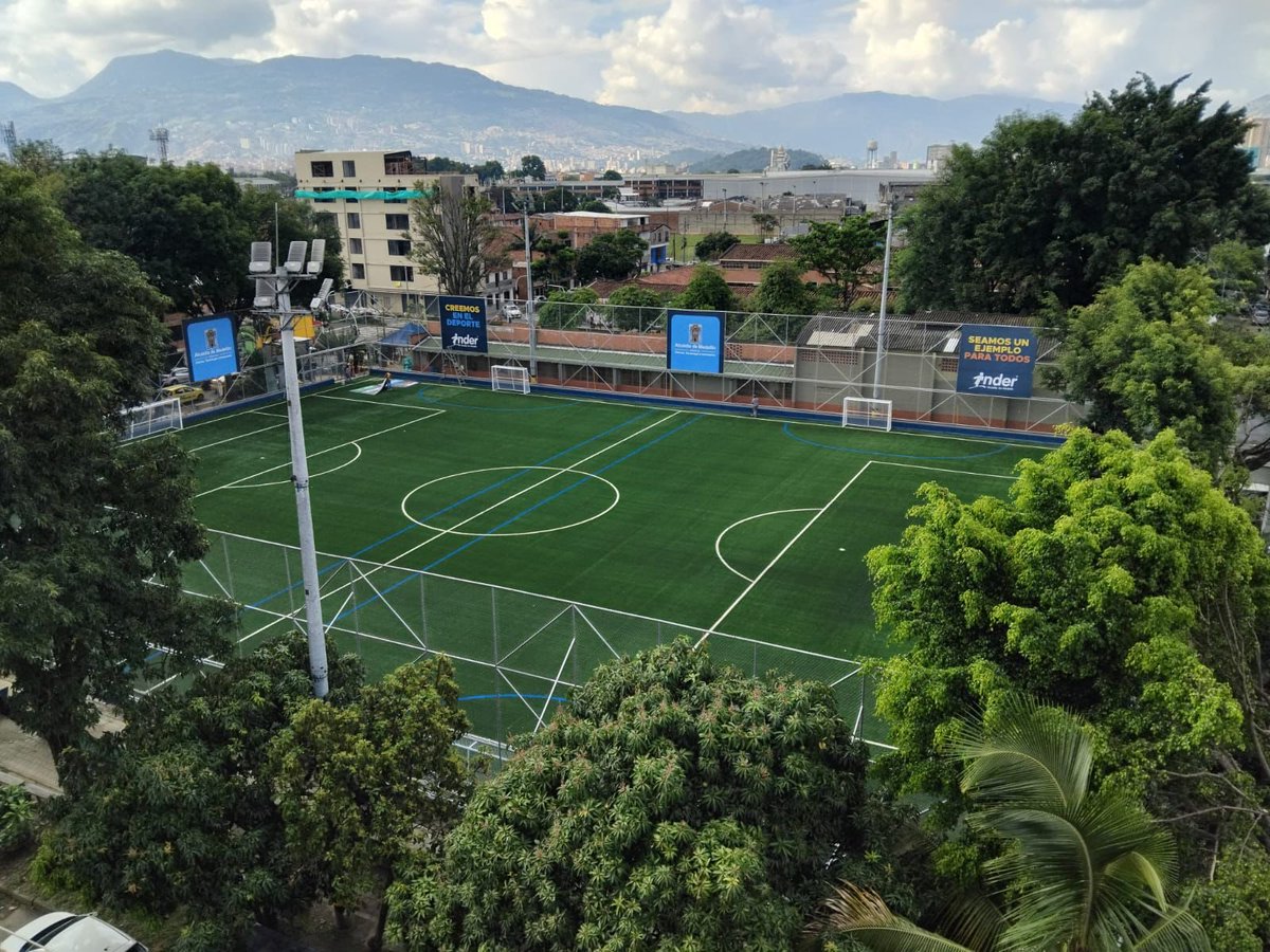 Inder Medellín tweet media