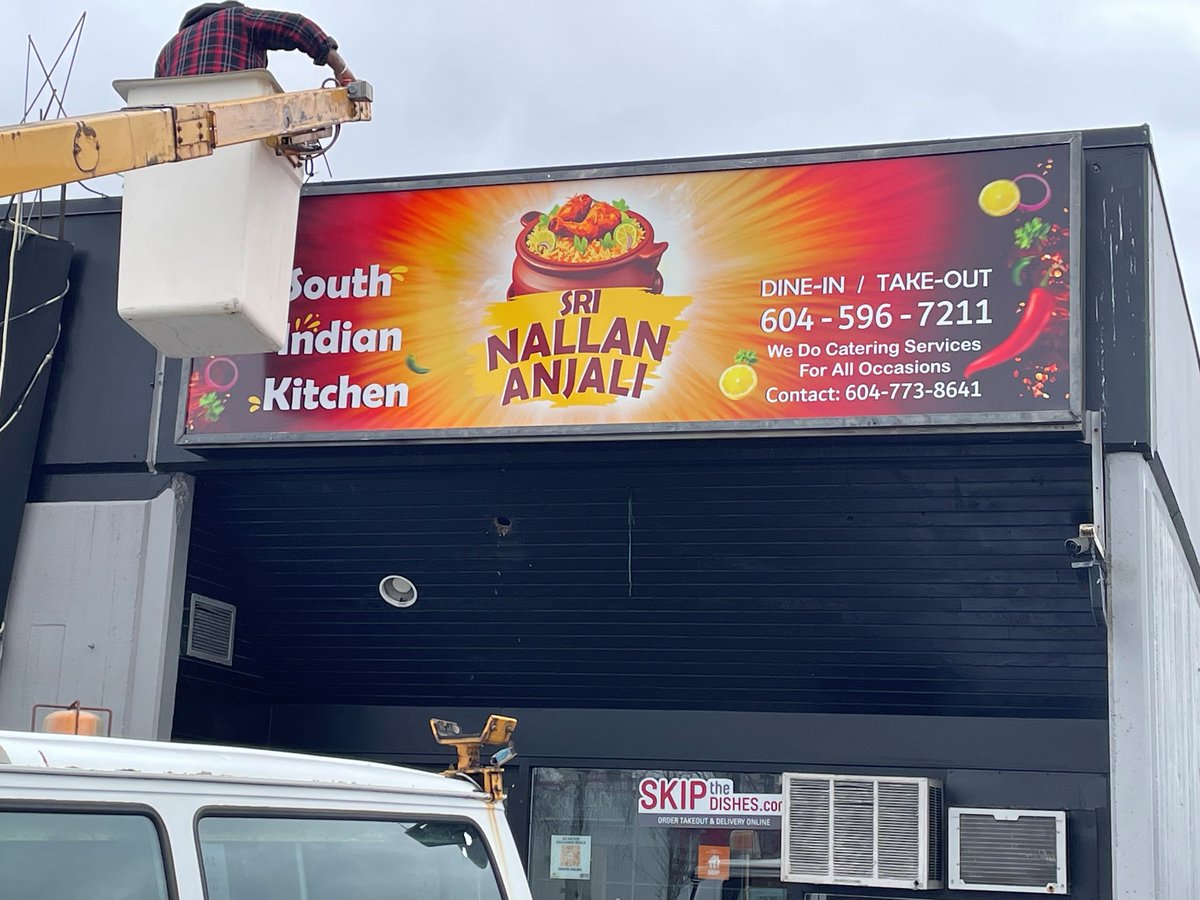 SpeedproCanada's tweet image. Signage is important and you want to be sure that it is built to last and reflect your brand’s quality. Here is a behind-the-scenes look at one of our storefront signage installation jobs from a SpeedPro studio. Call SpeedPro today to learn more and get noticed!
#SpeedProCanada