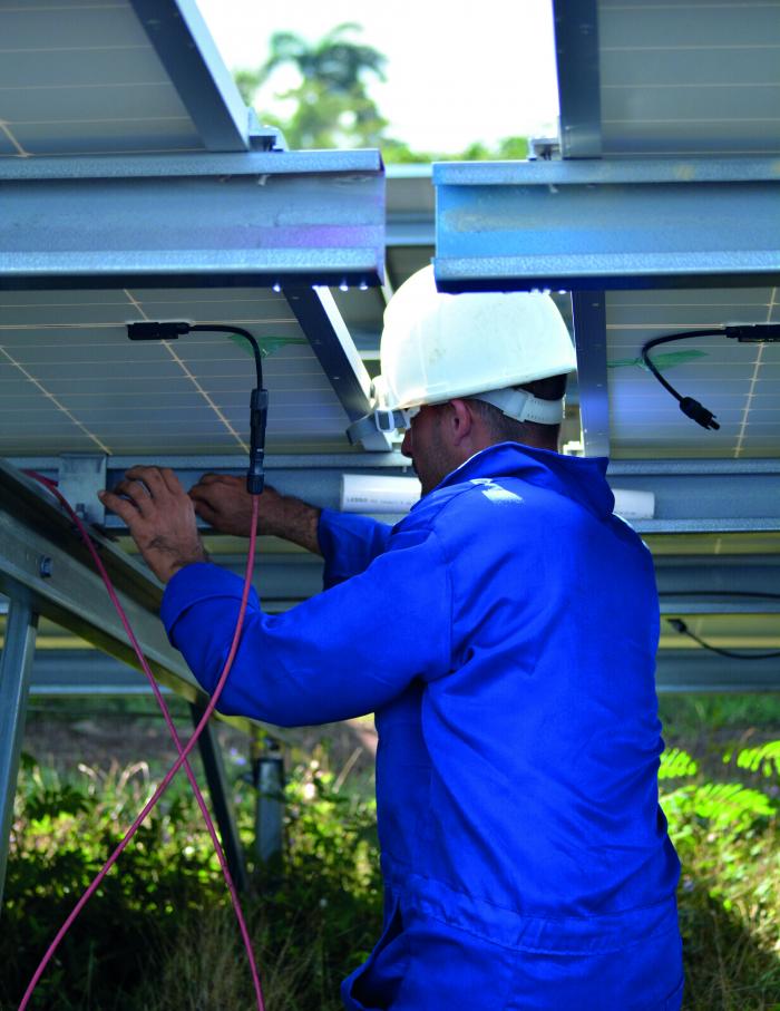 UlisesGuilarte's tweet photo. Resultado de un riguroso proceso inversionista para la recuperación y estabilidad del #SEN, al cierre de marzo #Cuba🇨🇺 dispondrá más de 170MW en 8 PSF. Un programa estratégico en la voluntad de avanzar en la transformación de la matriz energética del país. #PorCubaJuntosCreamos https://t.co/VB1zMprDNV
