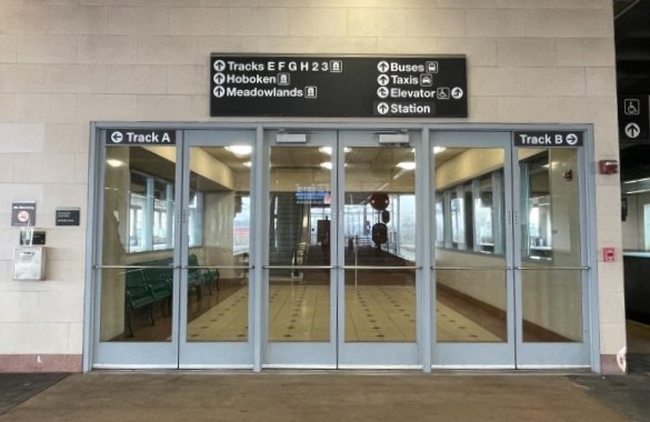 NJ TRANSIT tweet media