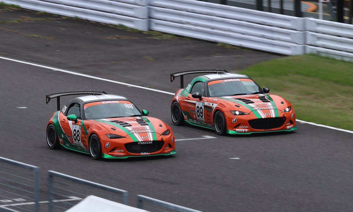 rina_kanzaki_'s tweet photo. ⋆
おはようございます🐭🍊🧡
開幕戦応援よろしくお願いします🏁🧡❣️
現地観戦される方、楽しんで下さいね😉🫶🏼
⋆
ライブ配信はこちらからご覧頂けます👀🧡
🎥 https://t.co/JlD73DsRfR
⋆ https://t.co/A0v2mDDCP3