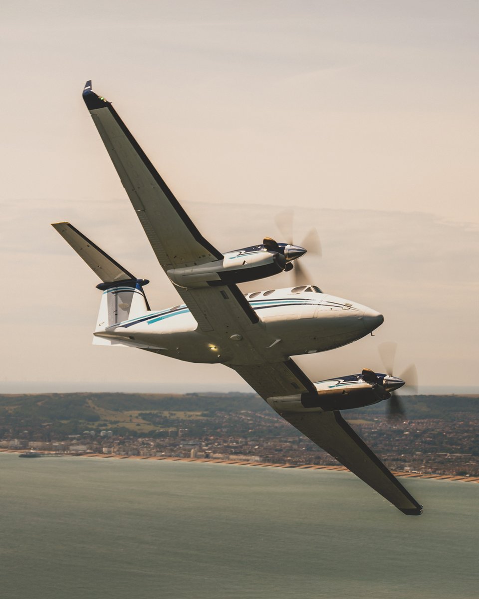 Beechcraft's tweet photo. Stretch your wings for the weekend 🙌
#FlyBeechcraft #KingAir #KingAirNation #turboprops #avgeek https://t.co/ZxPjEnQhQK