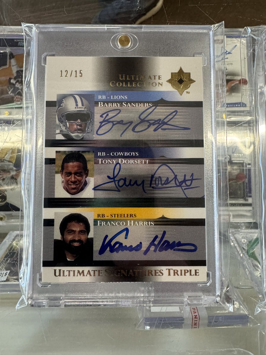 centralcardshop's tweet photo. Here are a few of the football cards from a collection we purchased this week. These cards are now available in the shop. #upperdeck #Topps https://t.co/EirUP4JQ6C