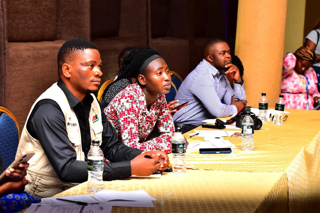 MISA Malawi (@misamalawi) on Twitter photo iVerify Malawi will identify & expose false info. in order to empower Malawians with correct info. that will help them make decisions anchored on truth~ <a href="/misamalawi/">MISA Malawi</a> Chairperson <a href="/GoldenMatonga/">Golden Matonga</a> during the launch of malawi.i-verify.org in Lilongwe today.
Supported by <a href="/UNDP/">UN Development</a> iVerify Malawi will identify & expose false info. in order to empower Malawians with correct info. that will help them make decisions anchored on truth~ <a href="/misamalawi/">MISA Malawi</a> Chairperson <a href="/GoldenMatonga/">Golden Matonga</a> during the launch of malawi.i-verify.org in Lilongwe today.
Supported by <a href="/UNDP/">UN Development</a>