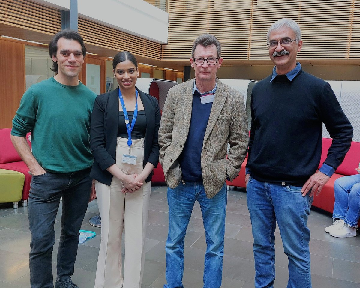 SabeehaMalek's tweet photo. Excited to share that I passed my PhD viva last week! 🥳🎉 A huge thank you to my wonderful examiners @MD_Briggs and @jitumayor_lab for their time and feedback during a really enjoyable viva! https://t.co/X1NIehSx0V