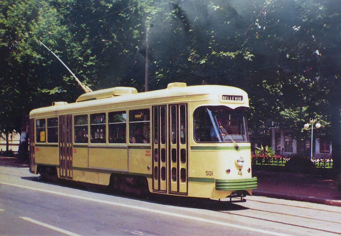 Memoire2cite's tweet photo. Découvrez et achetez Un désir nommé "TRAMWAY". Les transports urbains de Saint-Etienne et de sa région (1881-1993). - [FOREZ] - RAHON (Jean-Paul). #Mémoire2cité #Bus #Vintage #autobus #Mémoire2ville #stas #CFVE #saintetienne #stetienne #sainté #tram #tramway #trolleybus #trolley https://t.co/6aQQF0fX8b