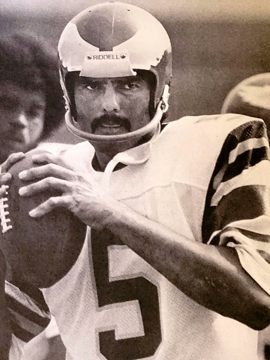 MikeMulligan60's tweet image. NFL #DirtySecret.  #RomanGabriel's Stardom never appreciated. Compare Phillies' #SteveCarlton! #1973ProBowlSeason with #Eagles:  270 completions in 460 att. for 3,219yd.,23td &amp;amp; 12 int. Eagles finished 5-8-1, but #Roman put on a passing clinic.  #ToughEnough.