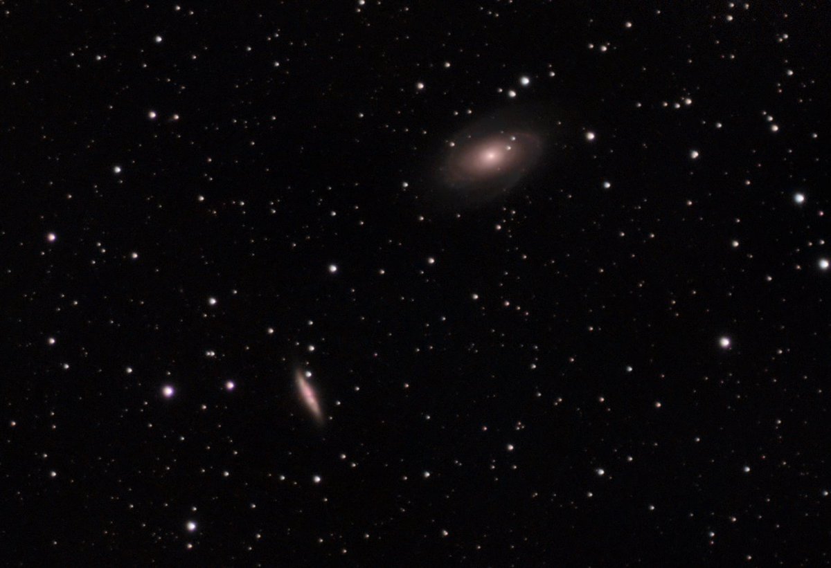 M81 and M82. Shot from Hungary, Hajdú-Bihar county. 15 seconds exposures, 100 frames.
#Astrophotography