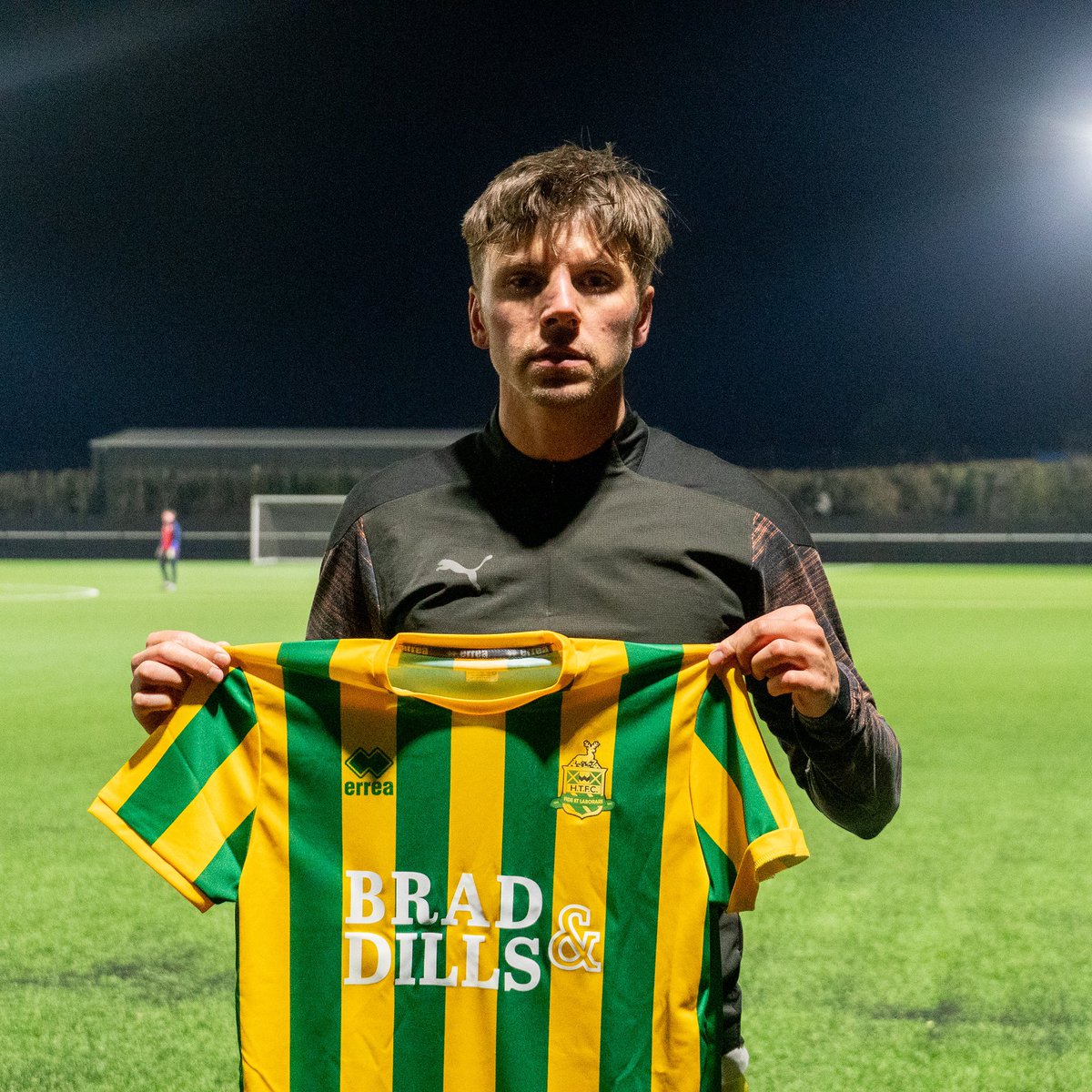 PLAYER SIGNING ✍️ 

We are delighted to announce the signing of forward Narcis Filip from FC Romania

Welcome to Rothamsted Park! 

#OneTeamOneTown🟡🟢🦌