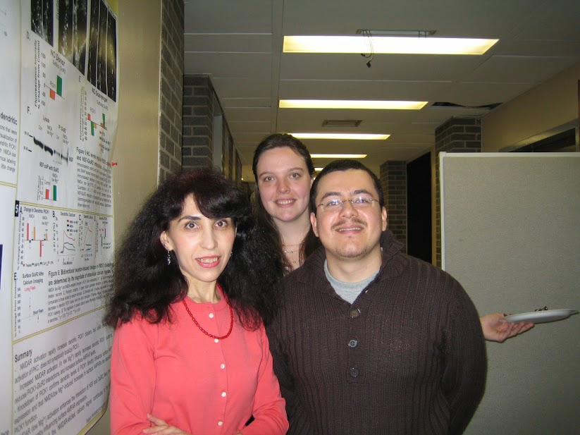 GenovevaUzunov1's tweet photo. For National #MemoryDay it's good to share #memories - one nice memory from 2006 around this time, April 2; I was Fellow in #Neuroscience at @EinsteinMed studying the molecular mechanisms of #learning and memory and my mentor Reed (Dr. Carroll) organized a lab party for my b-day! https://t.co/kgB2KeGTew