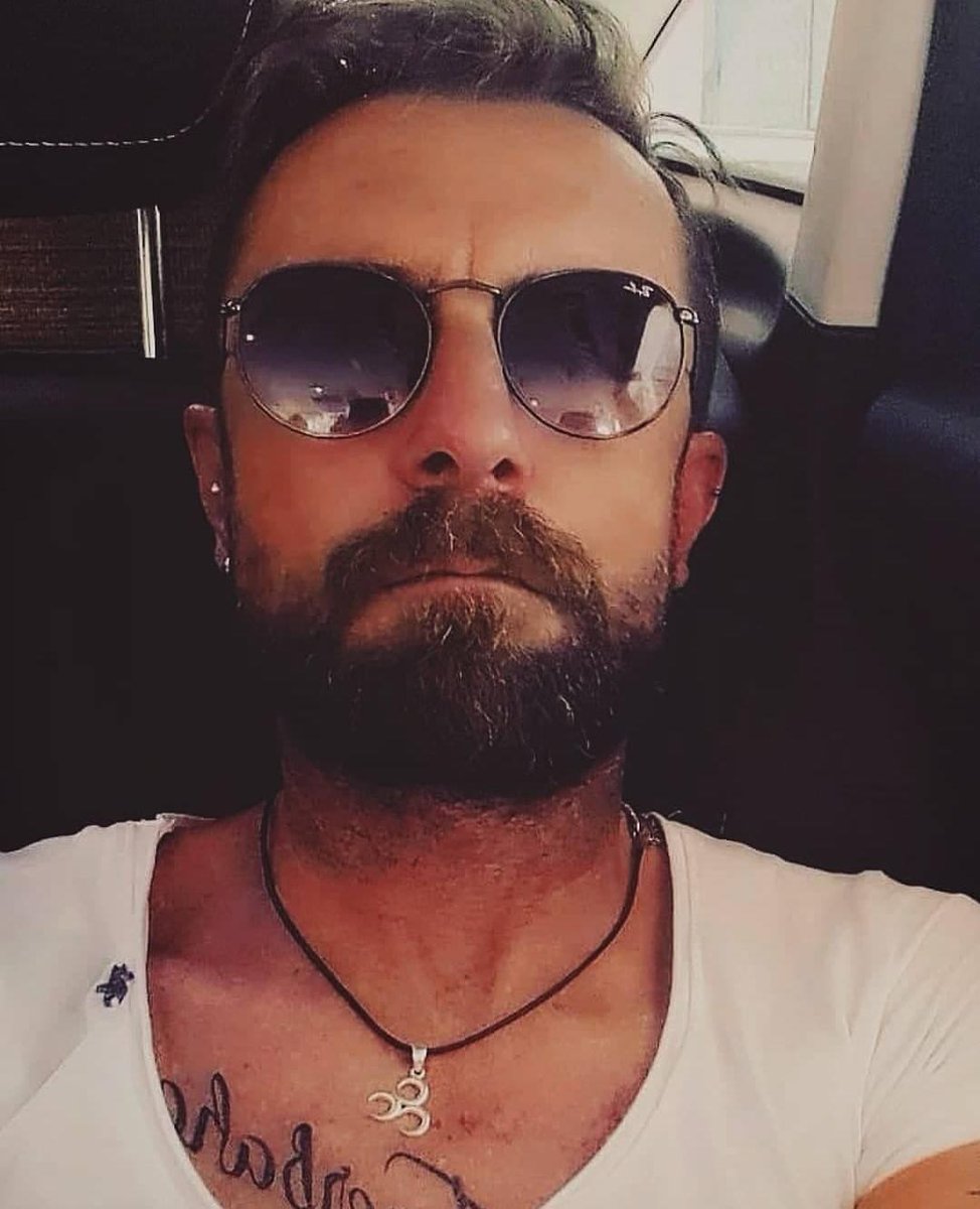 onebayannn's tweet photo. Doğum günün kutlu olsun cennet kokulum keşke şu an yanımızda olsaydın da en güzel şekilde kutlasaydık bugünü, rabbimin takdiri şu an çok güzel bi yerde olduğunuda iyi biliyorum, Mekânın cennet olsun seni çok özlüyorum her daim kalbimde yaşayacaksın huzur içinde uyu herşeyim🖤🕊️ https://t.co/noZaNxCNYC