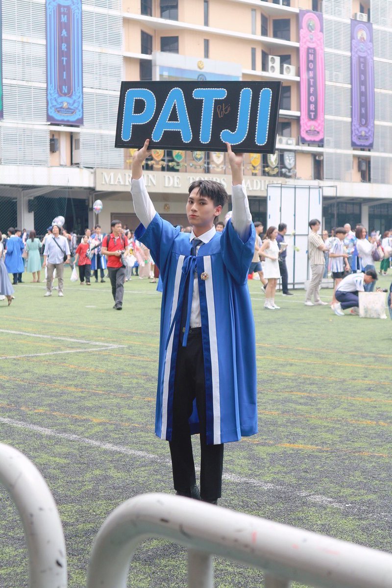 HoroPalace_TH's tweet photo. ( 📢 ) #PatJiGraduationDay 🔔
มีเด็กเบะใส่กล้อง & ทำหน้ามู่จู้ใส่กล้อง 1 อัตรา💙🤏🏻
🗓️ : 21.03.2025
𝗳𝗿𝗼𝗺 ; 𝐇𝗼𝗿𝗼𝐏𝗮𝗹𝗮𝗰𝗲 𝗥𝘆𝘂𝗷𝗶𝗻𝐏𝗮𝘁𝘁 𝗧𝐇
PATJI HIGH SCHOOL GRADUATION DAY
⋆。˚ #chira_patt ⤾ https://t.co/HsSxjRHkr3