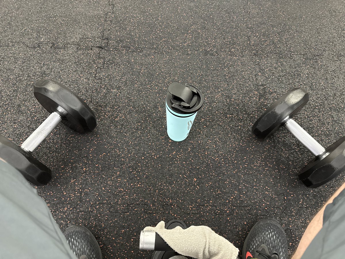JimothyBill's tweet photo. Little doesnโt matter
Get that work out in
#kickfit https://t.co/OsKHck6Qfz