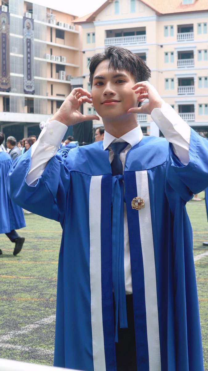 HoroPalace_TH's tweet photo. ( 📢 ) #PatJiGraduationDay 🔔
น้องแพทสองนิ้ว & น้องแพทหัวใจข้างแก้ม 😙💙🎓
🗓️ : 21.03.2025
𝗳𝗿𝗼𝗺 ; 𝐇𝗼𝗿𝗼𝐏𝗮𝗹𝗮𝗰𝗲 𝗥𝘆𝘂𝗷𝗶𝗻𝐏𝗮𝘁𝘁 𝗧𝐇
PATJI HIGH SCHOOL GRADUATION DAY
⋆。˚ #chira_patt ⤾ https://t.co/roQz3lFYPP
