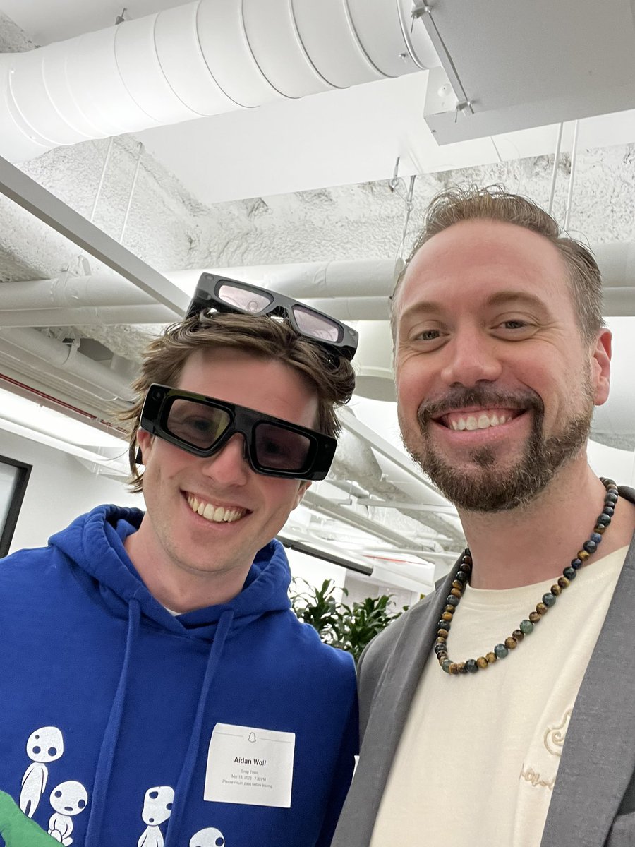 raykallmeyer's tweet photo. @Aidan_Wolf knows how to AR at the #spectacles mixer! https://t.co/8Gej7bf7re