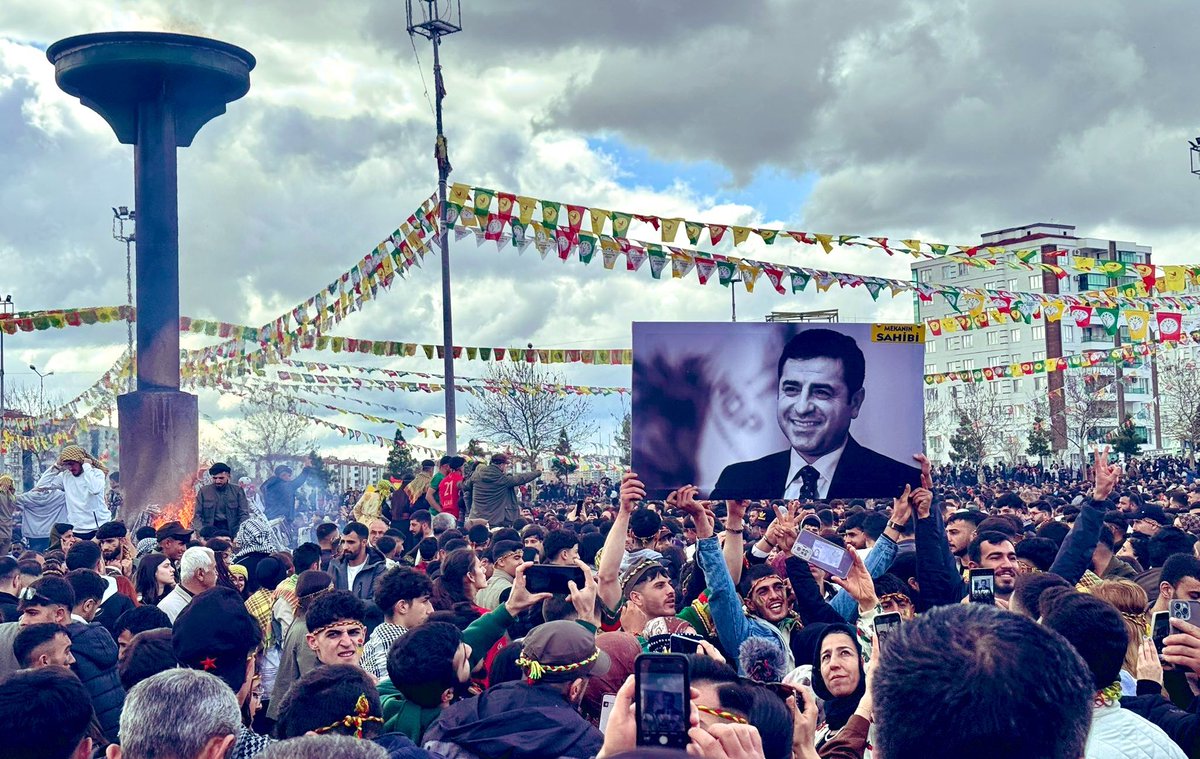 arteseguro's tweet photo. #Amed #Newroz2025 @hdpdemirtas seneye sen olacaksın senin için orada olacağız 🫶✌🏽 https://t.co/MunhmMjSTg