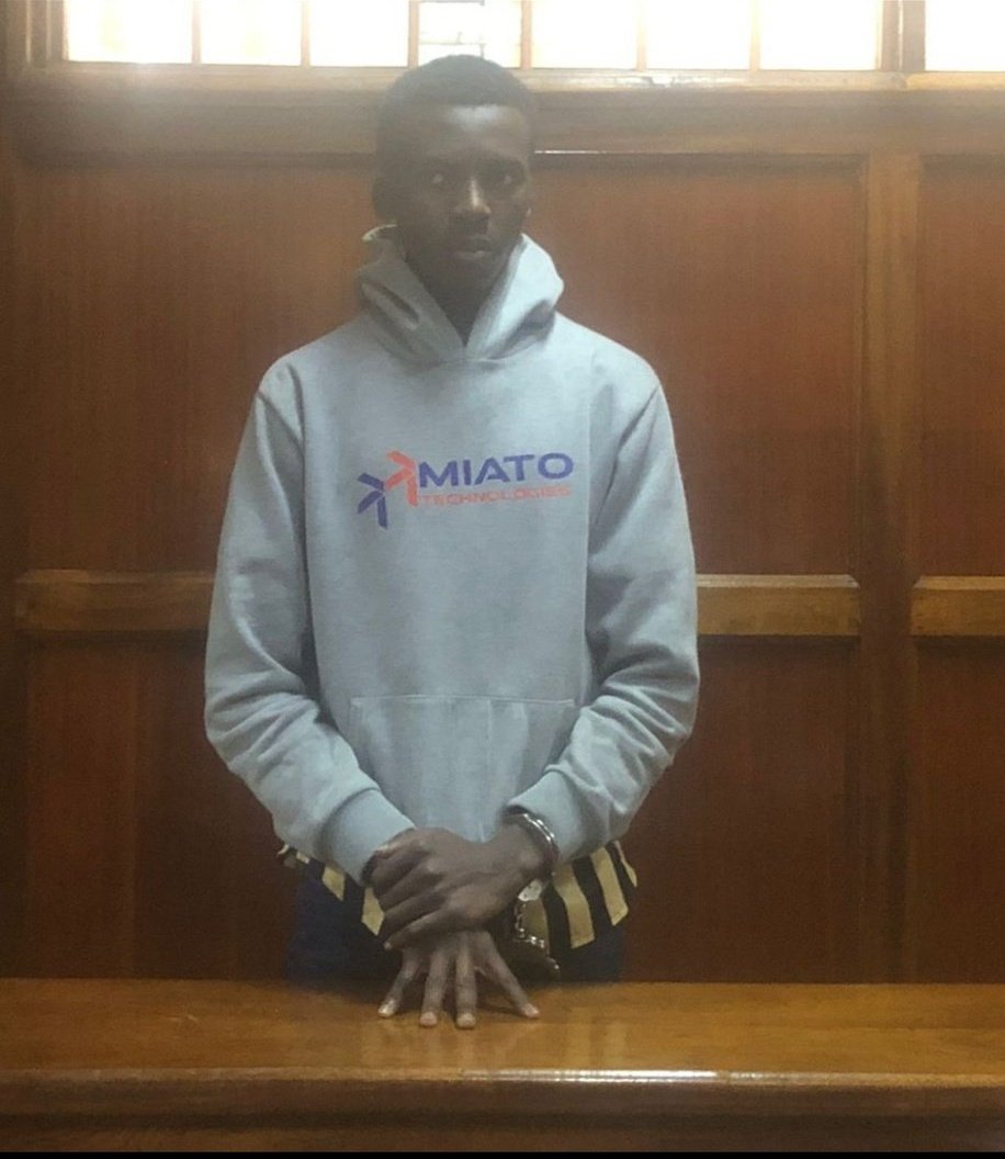 Eric1on1k's tweet photo. Voices rang loud for Nduta—now let’s roar for Comrade Landlord! A uni student, not a drug lord, he wielded creativity to defy Kasongo🫡. Men are dying in silence, feeling invisible. Stand with him✊️. Shame the state’s pettiness. #DropCaseAgainstLandlord https://t.co/aAOIvBr4Qg