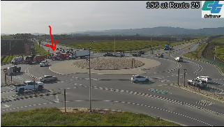 KCBSAMFMTraffic's tweet image. #Hollister Highway 25 northbound crash at Highway 156... traffic is backed up to Flynn Rd. #KCBSTraffic 📸: @CaltransD4