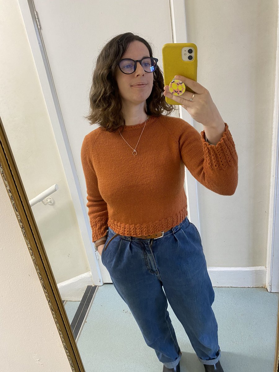 I know I’m obsessed with this jumper but it’s probably the best fitting thing I’ve ever knitted! Really pleased.