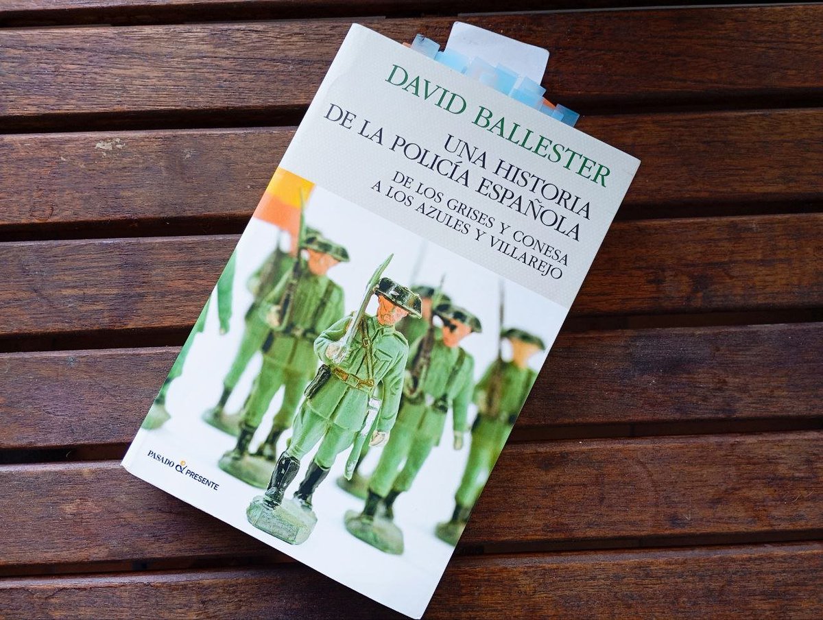 Pau Juvillà Ballester (@pjuvilla) on Twitter photo De Martínez Anido a Villarejo passant per Ballesteros o Conesa, la història de la policia espanyola és també la d'una transició que fou transacció.
Magnífic llibre de <a href="/DavidBalles60/">David Ballester</a> exhaustiu, rigorós, àmpliament documentat, un exercici de memòria necessari. De Martínez Anido a Villarejo passant per Ballesteros o Conesa, la història de la policia espanyola és també la d'una transició que fou transacció.
Magnífic llibre de <a href="/DavidBalles60/">David Ballester</a> exhaustiu, rigorós, àmpliament documentat, un exercici de memòria necessari.