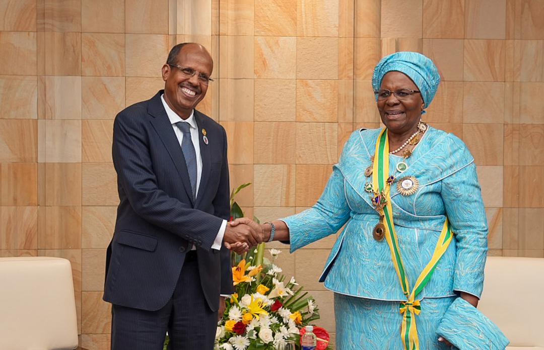 NuursViews's tweet image. H.E. Nandi-Ndaitwah, President of Namibia welcomed the H.E. @ymahmoudali, the Chairperson of the @_AfricanUnion Commission following her inauguration. The Chairperson conveyed his heartfelt congratulations on her historic election as Namibia’s fifth president &amp;amp; reaffirmed the…
