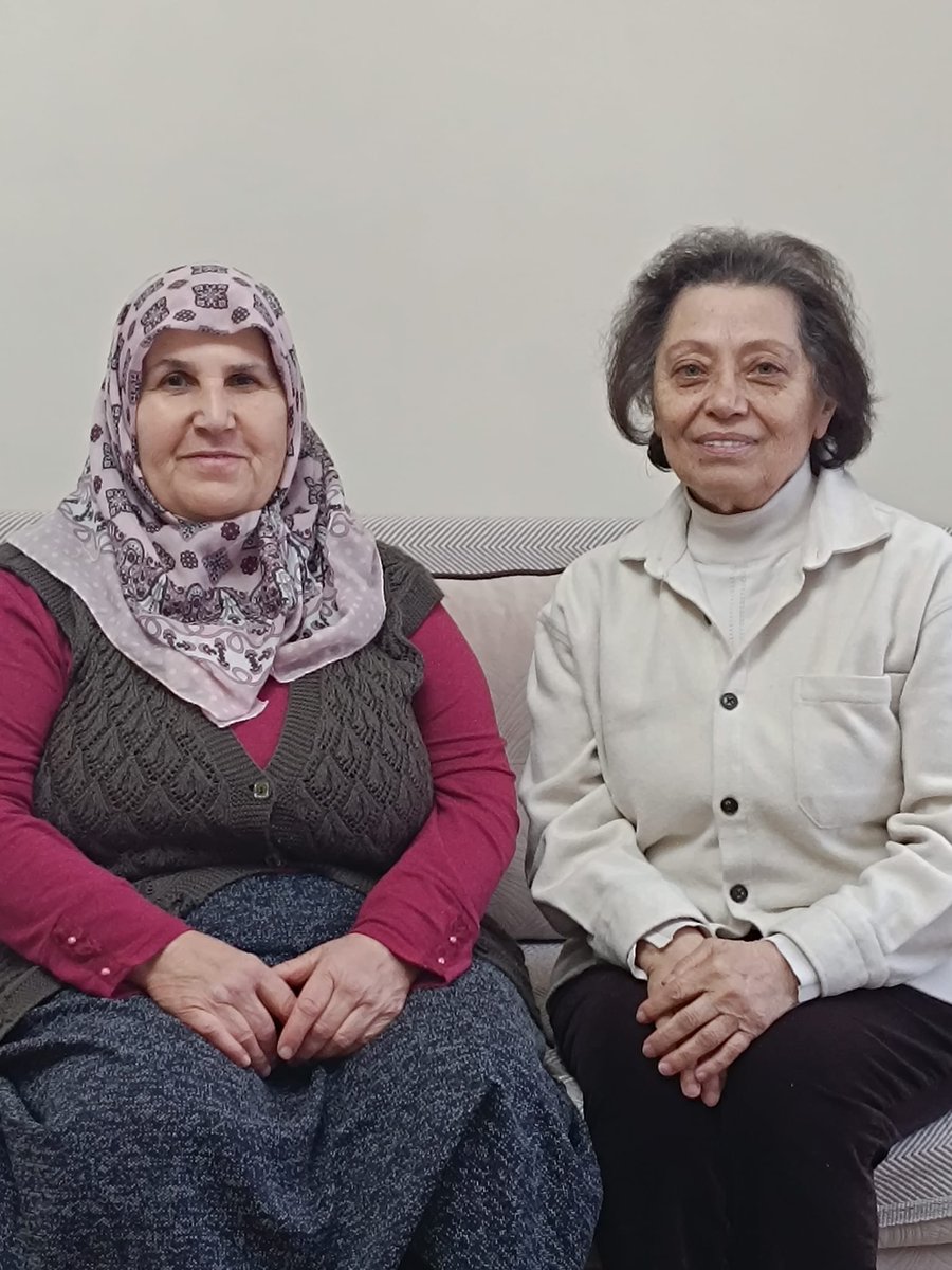 AK Kadın Çankaya (@akcankayakadin1) on Twitter photo 📍Osman Temiz Mahallesi
Dış İlişkiler birimimiz,Osman Temiz Mahallesi'nde üye ziyaretlerini gerçekleştirdi.
#ÇankayanınVizyonu
Adında AK, Işığında HUZUR 🌙
<a href="/tugbaisikercan/">Tuğba IŞIK ERCAN</a>
<a href="/akgul_aysel/">Aysel Koçak Akgül</a>
<a href="/deryakaytan8405/">Derya Kaytan</a> 📍Osman Temiz Mahallesi
Dış İlişkiler birimimiz,Osman Temiz Mahallesi'nde üye ziyaretlerini gerçekleştirdi.
#ÇankayanınVizyonu
Adında AK, Işığında HUZUR 🌙
<a href="/tugbaisikercan/">Tuğba IŞIK ERCAN</a>
<a href="/akgul_aysel/">Aysel Koçak Akgül</a>
<a href="/deryakaytan8405/">Derya Kaytan</a>