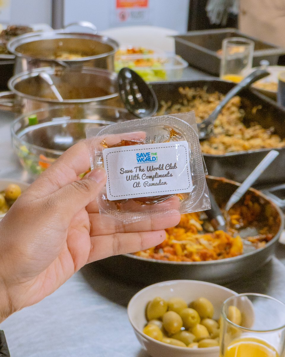 STWCcharity's tweet image. Ramadan Mubarak! 🌙 Last Saturday we hosted an Iftar Party at sunset—many thanks to the community for bringing homemade dishes for a delicious feast to break their fast! Stay tuned for details on our Eid al-Fitr party! (savetheworldclub.org/events) #STWC #community #kingston #ramadan