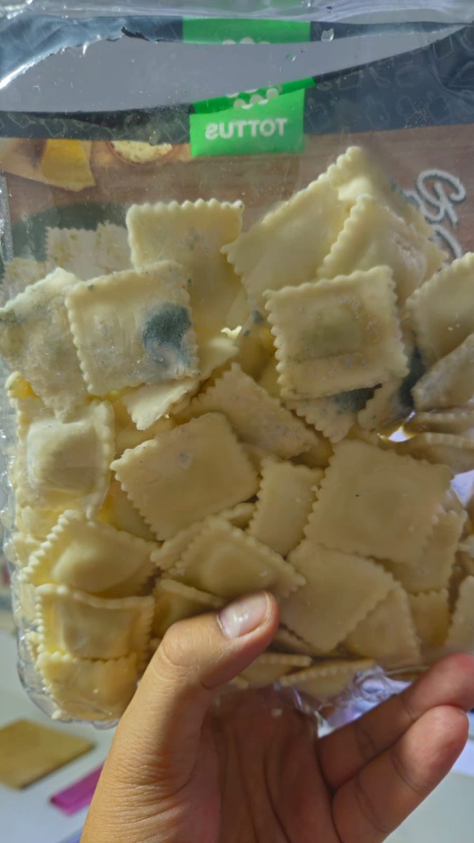 enredaderaa's tweet photo. @TottusChile puse un requerimiento hace un mes ya, dijeron que máximo tendría respuesta en 2 semanas y aún nada, que más debo hacer para que ustedes respondan?
Así venden sus productos y soy yo la que tiene que rogar una respuesta? https://t.co/GCmxKhqd4W