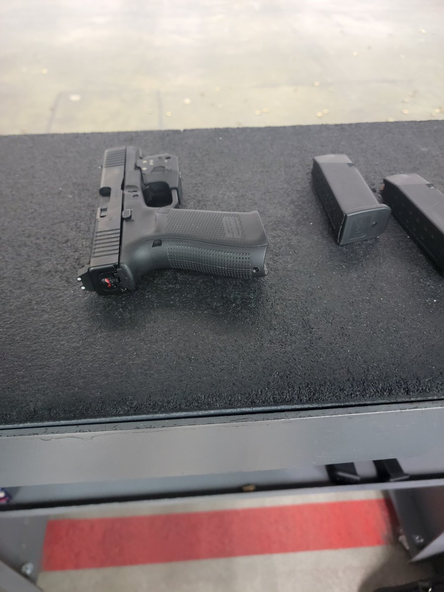 MrPanHandler tweet media