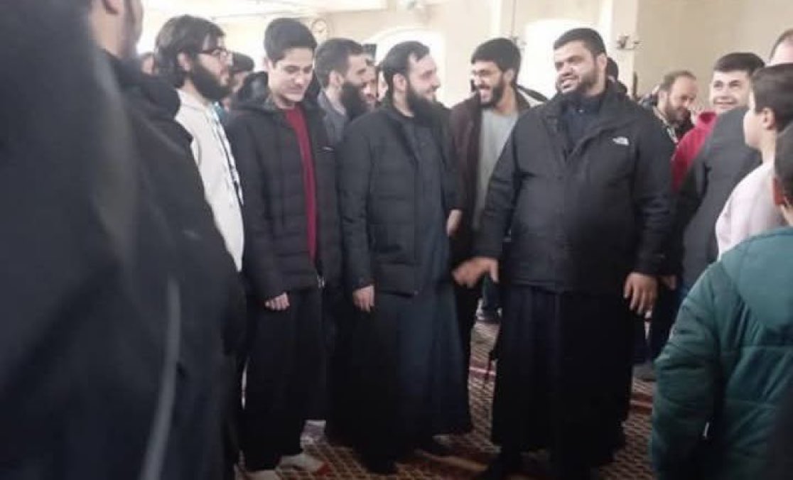free_daraa_'s tweet photo. مرحباً يالشيخ الداعية المفضال أحمد السيد في الشام https://t.co/n4d2QvEcyN