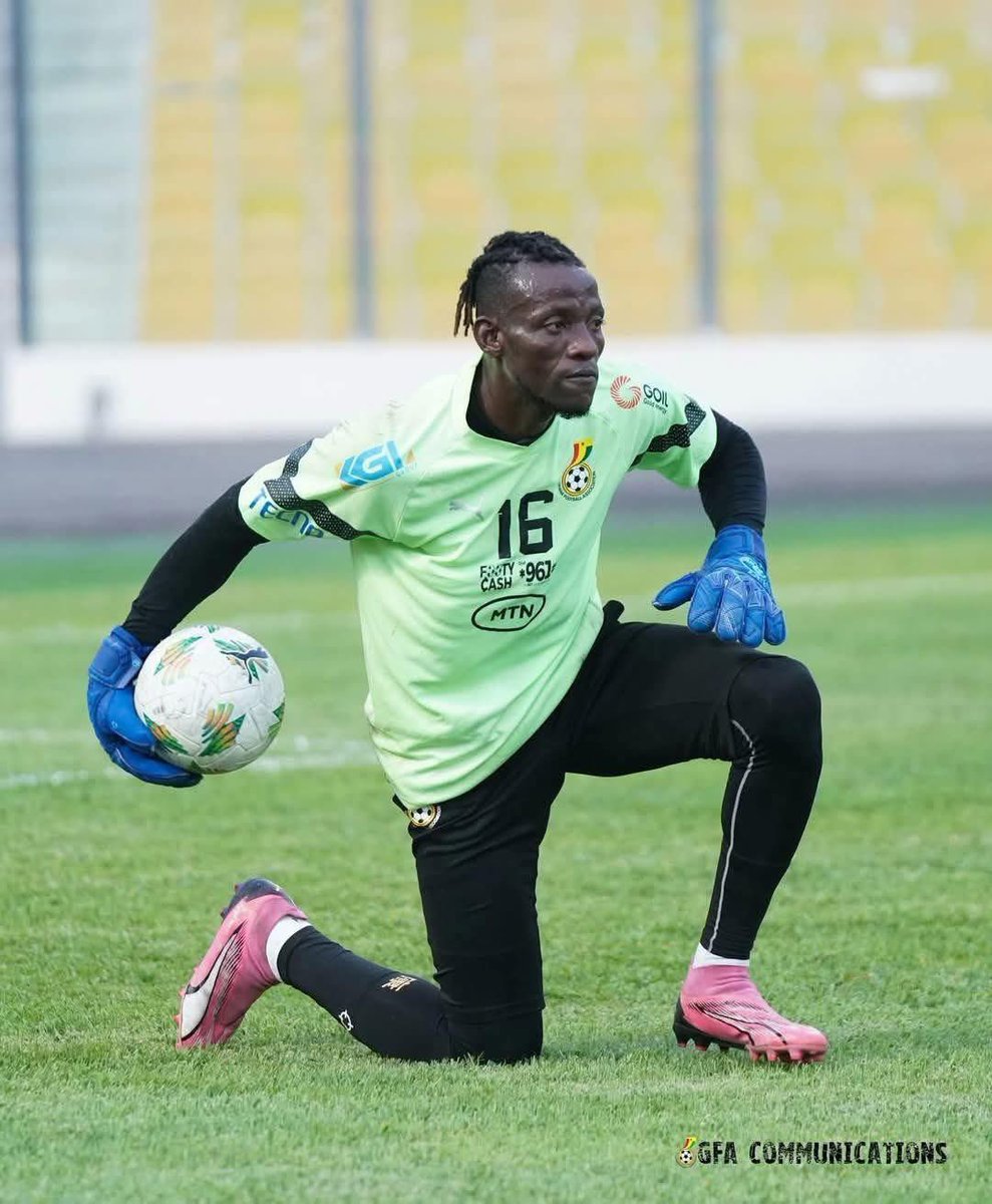 highest_dk1's tweet photo. EXCLUSIVE: Accra Hearts of Oak Goalkeeper Benjamin Asare in goal π₯
for Ghana π¬π against Chad πΉπ© π₯π₯
Kick-off: 7pm
#BlackStars #WCQ2026 #FIFAWCQ #trendingpost #calebfeels #Ghana https://t.co/cHNfMySe4k