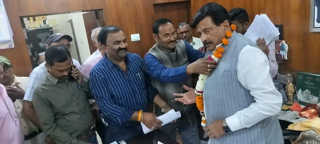 DahayatShyam's tweet photo. #OPS #NMOPSMP
@Aamitabh2 @vijaykbandhu @ParmanandDehar1 @ashokmaihar105 @Ramnaresh_1125 @_suman_kureel_ @GSMehar1 @ImranSyedDanis1 https://t.co/jXW0ABFWgO