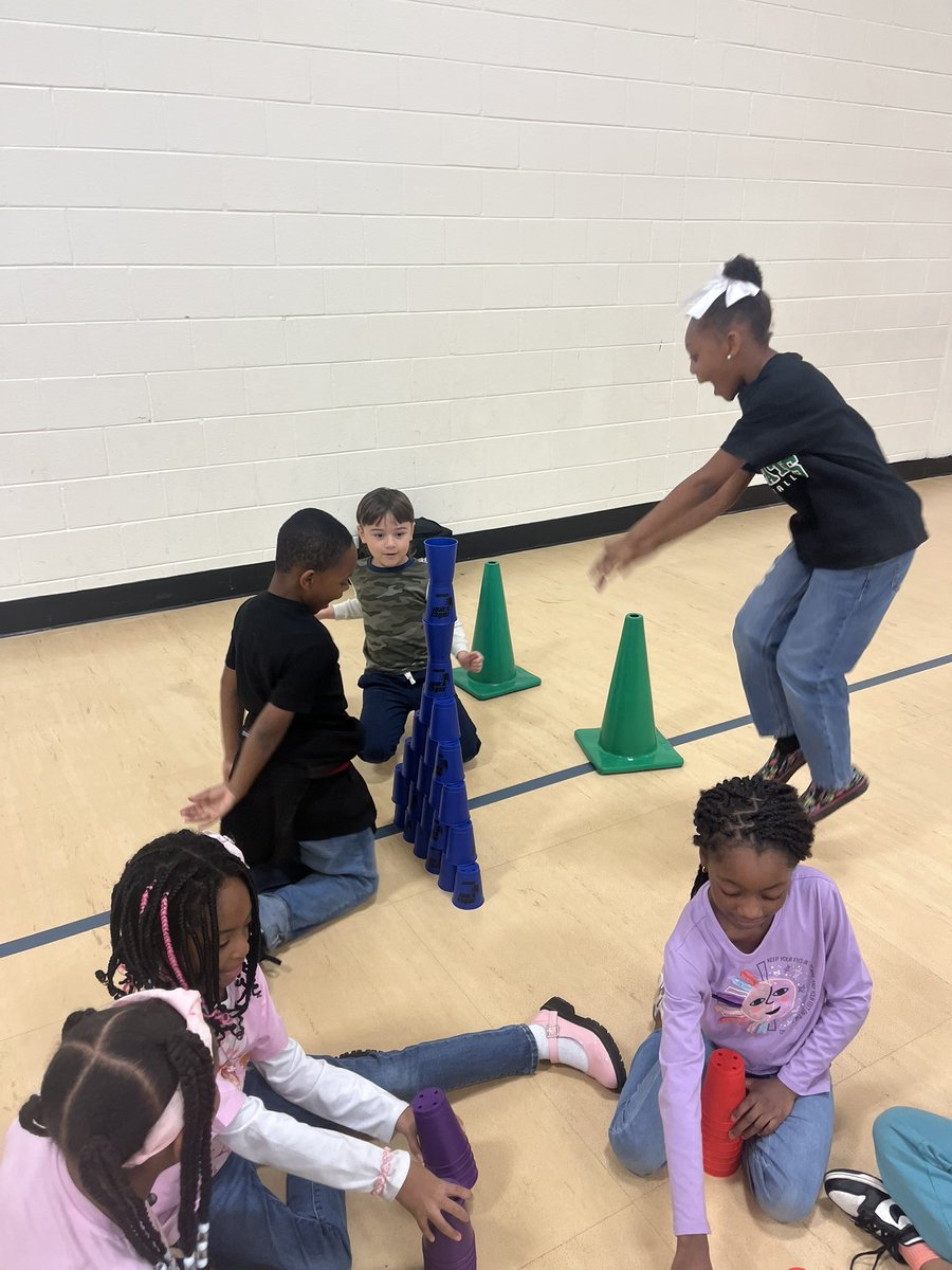 Ashley Moss tweet media