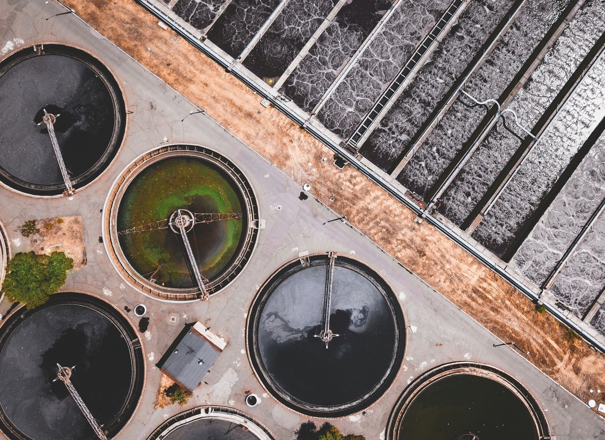 tcddublin's tweet photo. The Trinity Water Centre launched today, 24h before #WorldWaterDay, to advance research, innovation, and education in water. 

Work will address global water challenges, inform resource management, and deliver technological advancements.

Read more at: https://t.co/zRsBN67jR0 https://t.co/QIEb4V9JD4