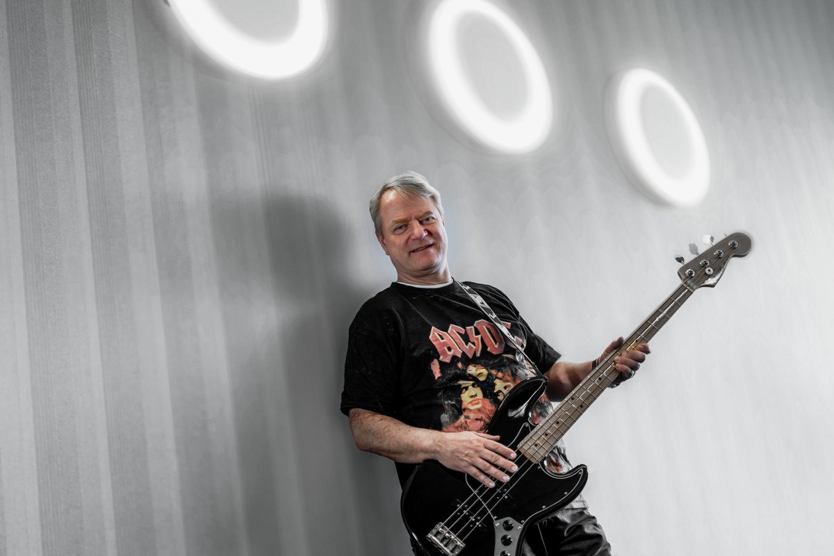 Toedtmann's tweet image. Fragebogen „Nahaufnahme“ mit @Hewlett-Packard-Enterprise-Chef Marc Fischer: Wenn er „Hey, Leute“ sagt, ist ihm der Geduldsfaden schon gerissen. Und was die Windel seines Sohns mit seinem peinlichsten Moment zu tun hat. Im #ManagementBlog @wiwo .
@HPE 
blog.wiwo.de/management/202…