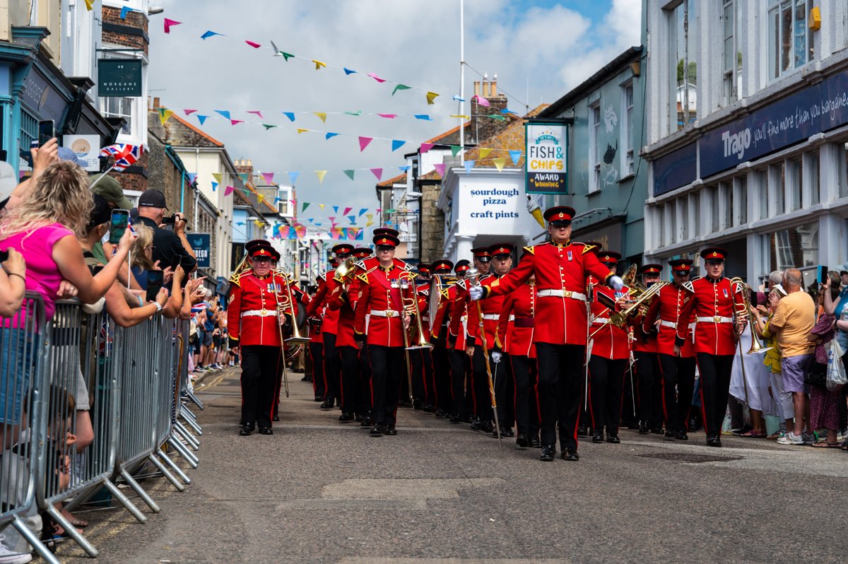Planning an Armed Forces Day event for this summer?

You can apply for a grant of up to £10,000 to support your celebration.

Learn more at 👉 ow.ly/OVWS50Vml6u

#AFD2025