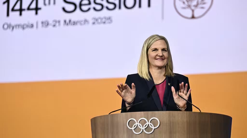 CnosmM's tweet photo. Le Comité National Olympique et Sportif du Mali félicite Kirsty Coventry, originaire du Zimbabwe, pour son élection ce jeudi en tant que présidente du Comité International Olympique. Elle devient ainsi la première femme à occuper cette fonction, un véritable symbole d'inspiration https://t.co/KDq0dgnukz